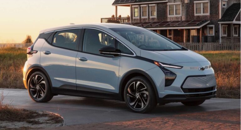 2027 Chevy Bolt EV Pictures